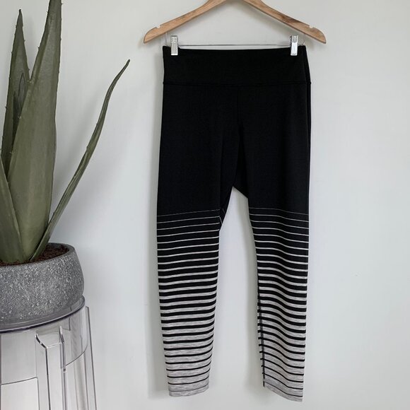 GapFit Gradient Stripe Full Length Leggings in Eclipse XL - Picture 5 of 7